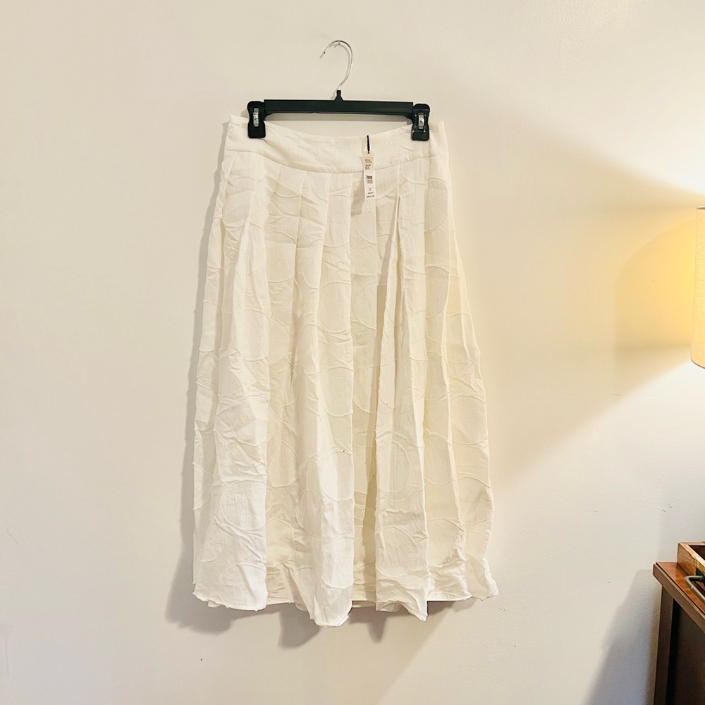 Alice & Olivia white midi skirt